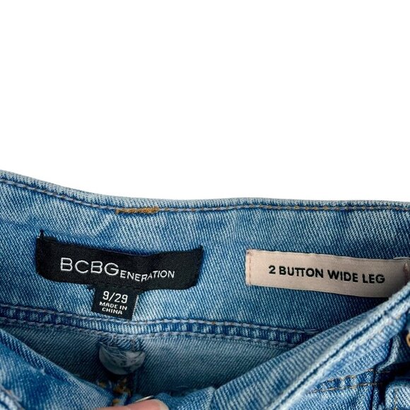 BCBGeneration 2 Button Wide Leg High Rise Jeans Light Wash Women's Size 9/29 - Picture 4 of 12